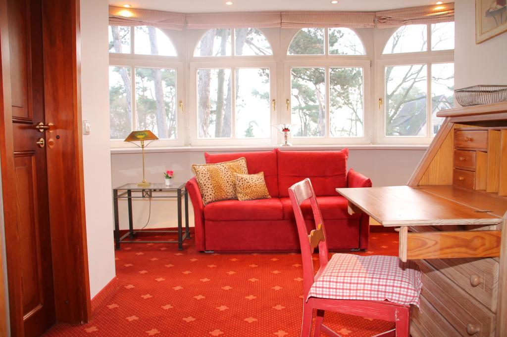 Romantik Im Hotel Villa Roehl Timmendorfer Strand Quarto foto