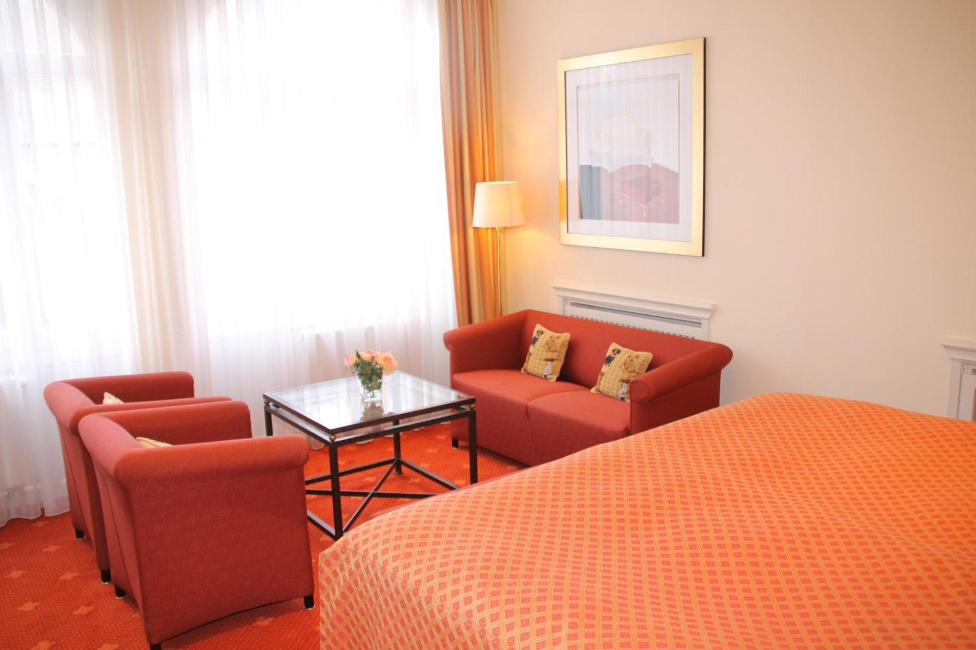 Romantik Im Hotel Villa Roehl Timmendorfer Strand Quarto foto