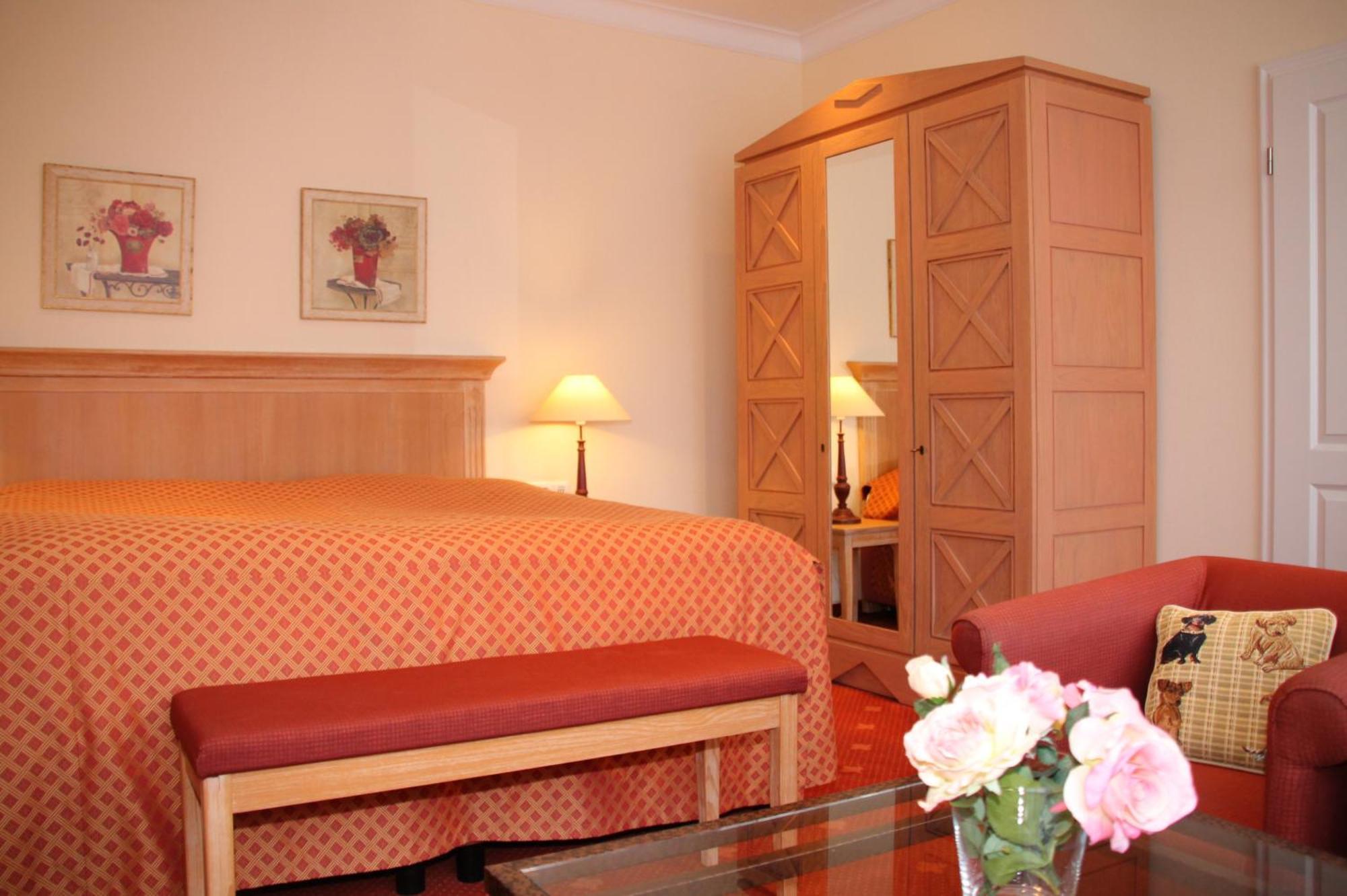 Romantik Im Hotel Villa Roehl Timmendorfer Strand Quarto foto